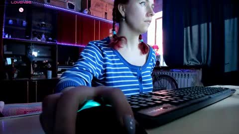 Ella online show from March 9, 2025, 12:53 pm