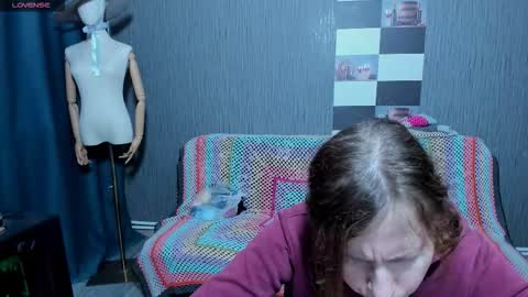 Ella online show from October 22, 2025, 7:41 am