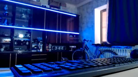 Ella online show from April 18, 2026, 6:50 am