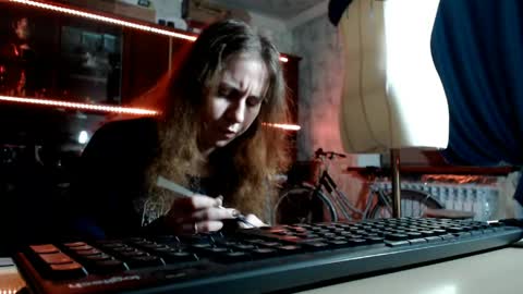 Ella online show from April 19, 2026, 12:00 am