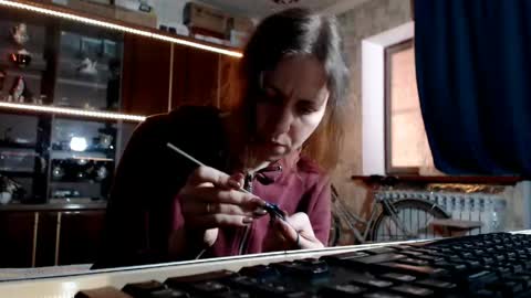 Ella online show from April 20, 2026, 7:55 am