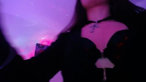 Snapshot of paariss_ chatting on June 7, 2026, 12:04 am Paris online show from June 7, 2026, 12:04 am
