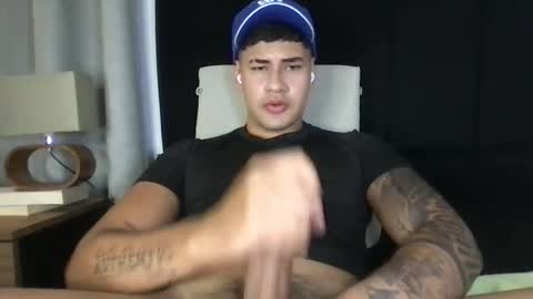 Javi    online show from January 25, 2025, 3:40 am