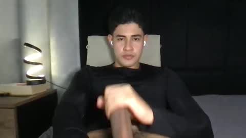 Javi    online show from September 9, 2025, 10:53 pm