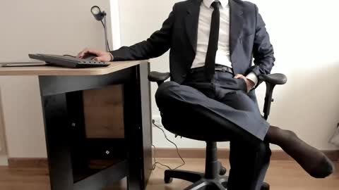 pablo rincon95 online show from December 14, 2024, 3:25 pm