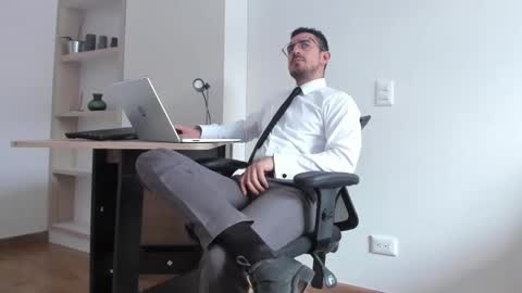 pablo rincon95 online show from February 12, 2025, 5:05 pm