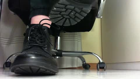 Pablo Meness online show from January 28, 2025, 6:17 pm