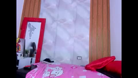 Snapshot of pahulamontero chatting on May 8, 2026, 3:06 pm pahulamontero online show from May 8, 2026, 3:06 pm