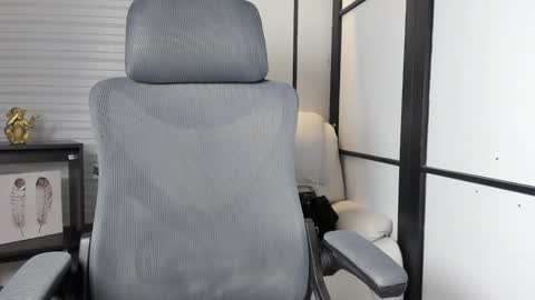 Paige online show from February 19, 2025, 4:55 pm