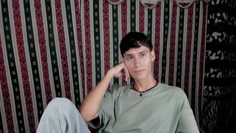 Alexander Grigori online show from September 24, 2025, 1:14 pm