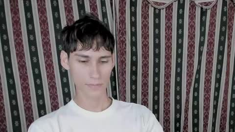 Snapshot of paimon_goetia chatting on April 15, 2026, 9:15 pm Alexander Grigori online show from April 15, 2026, 9:15 pm
