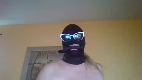 Snapshot of painslut4udaddy chatting on June 8, 2026, 5:02 pm PainSlut4U2 online show from June 8, 2026, 5:02 pm