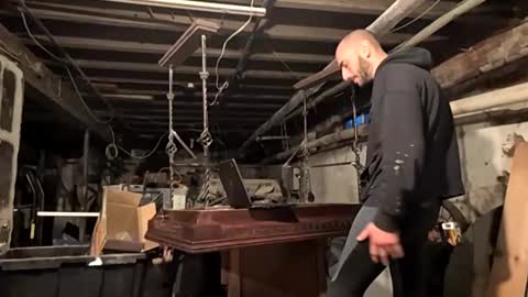 Eros online show from February 11, 2025, 11:54 am