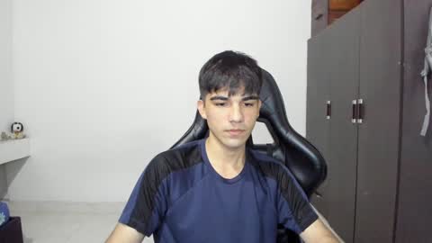 pakun_ online show from December 1, 2024, 11:04 pm