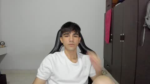 pakun_ online show from December 4, 2024, 11:57 pm