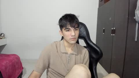 pakun_ online show from January 5, 2025, 1:03 am