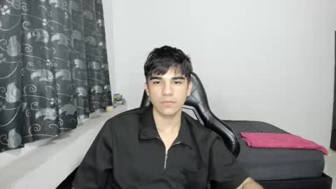 pakun_ online show from March 6, 2025, 2:09 am