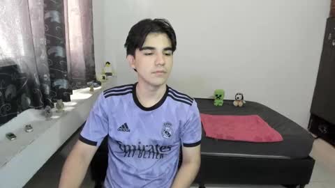 pakun_ online show from October 6, 2025, 2:03 pm