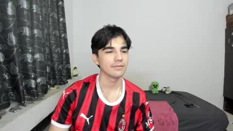 pakun_ online show from October 8, 2025, 2:20 am