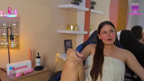 P A L M E R  online show from October 3, 2025, 2:25 pm