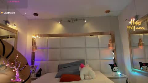 Palmer  online show from October 16, 2025, 9:05 pm