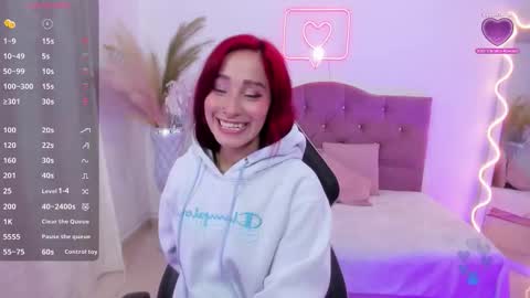 palmerfox_tay online show from September 29, 2025, 3:11 am