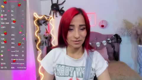 palmerfox_tay online show from October 26, 2025, 3:34 am