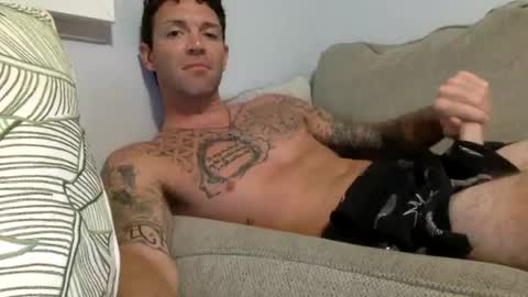 palmflacco online show from June 19, 2026, 5:34 am