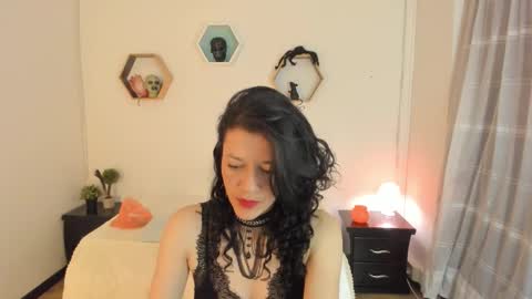 Paloma  online show from October 16, 2025, 9:27 pm