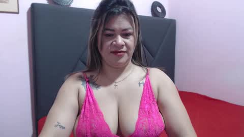 pamela_echeverria online show from September 13, 2025, 10:37 am