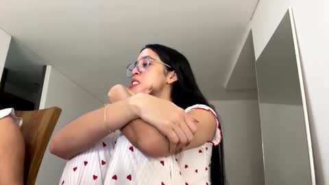 Snapshot of pamela_milleer chatting on January 6, 2025, 12:05 am pamela_milleer online show from January 6, 2025, 12:05 am