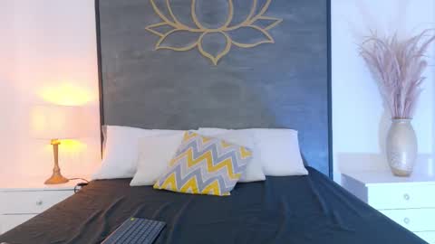 Pamela Parrish online show from October 25, 2025, 11:29 am