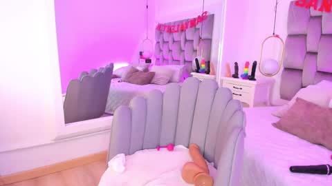  Pamela  online show from February 14, 2025, 5:51 am