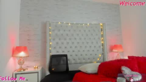 Snapshot of pamelamiler_ chatting on May 13, 2026, 6:05 pm TELL ME PAMELLA AND GIVE ME A GOOD GRADE ITS IMPORTANT online show from May 13, 2026, 6:05 pm
