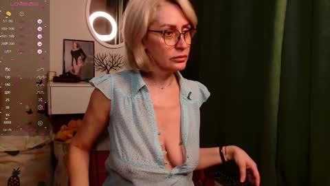 pamellamurphy online show from March 17, 2026, 1:10 am