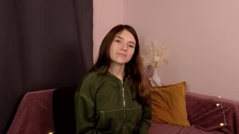 daniella online show from November 5, 2025, 7:36 pm