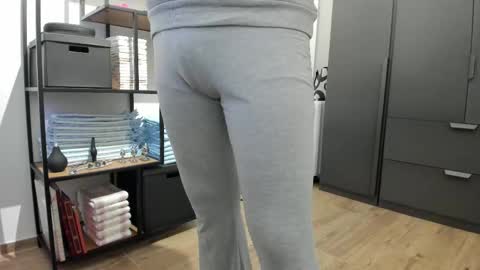 Snapshot of pampersandspanking chatting on February 18, 2026, 9:27 am pampersandspanking online show from February 18, 2026, 9:27 am