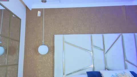 pamplemusa_ online show from April 22, 2026, 11:34 am