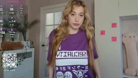 Lina online show from February 5, 2026, 2:16 am