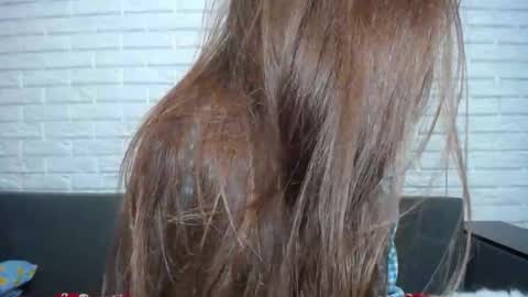 Lolo online show from March 1, 2025, 3:49 pm