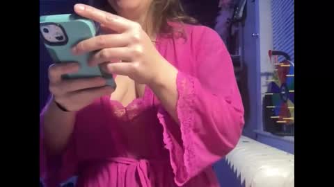 Snapshot of pantiesofthefae chatting on January 31, 2025, 11:24 am Pantiesofthefae online show from January 31, 2025, 11:24 am