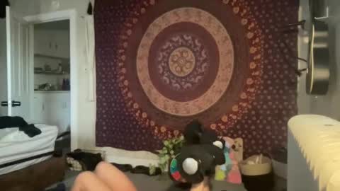 Snapshot of pantiesofthefae chatting on February 3, 2025, 10:11 pm Pantiesofthefae online show from February 3, 2025, 10:11 pm