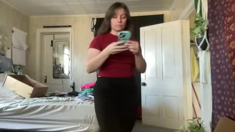 Snapshot of pantiesofthefae chatting on March 7, 2025, 6:00 pm Pantiesofthefae online show from March 7, 2025, 6:00 pm