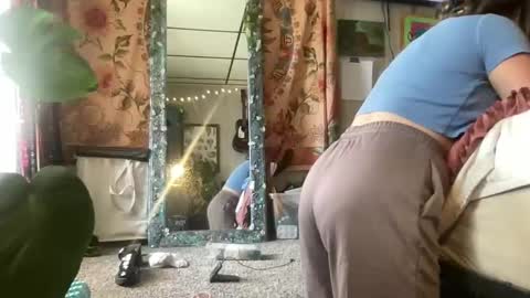 Snapshot of pantiesofthefae chatting on November 1, 2025, 3:47 pm Pantiesofthefae online show from November 1, 2025, 3:47 pm