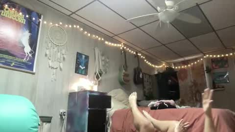 Snapshot of pantiesofthefae chatting on November 17, 2025, 1:17 pm Pantiesofthefae online show from November 17, 2025, 1:17 pm