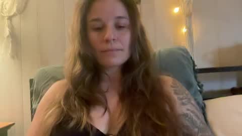 Snapshot of pantiesofthefae chatting on July 5, 2026, 10:55 am Pantiesofthefae online show from July 5, 2026, 10:55 am