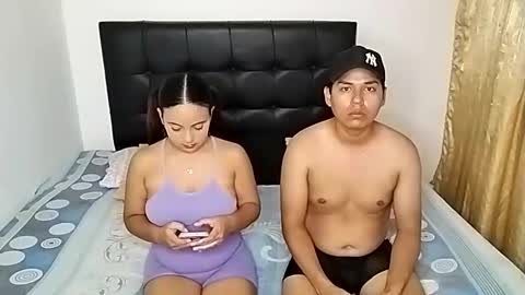 Paola 23 and Andres 25 online show from March 12, 2025, 3:02 am