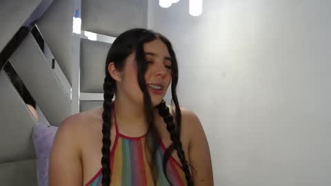 Paola Lyon online show from January 14, 2025, 7:43 pm