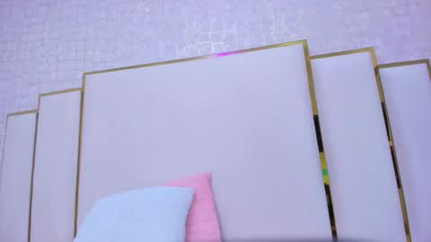 Paola  online show from September 29, 2025, 11:26 am