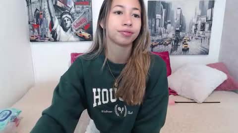 Paola online show from November 14, 2025, 12:04 pm